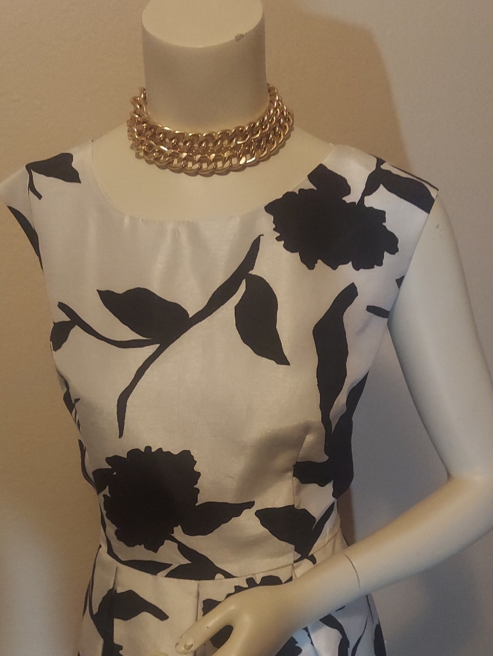 Julian Taylor Black and White Sleeveless A-Line Mini Dress - Picture 3 of 8